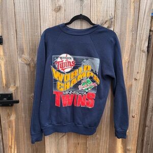 Vintage 1991 Minnesota Twins World Champs World Series navy blue crewneck Large